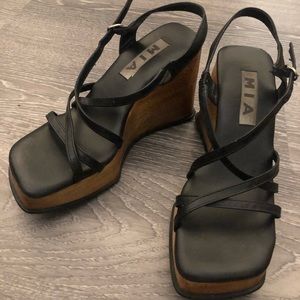 Vintage MIA Y2K Square Toe Chunky Platform Sandals